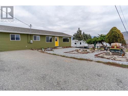 370 Road 11, Oliver, BC - Outdoor