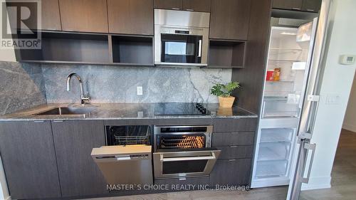 3602 - 7 Mabelle Avenue, Toronto (Islington-City Centre West), ON - Indoor Photo Showing Kitchen With Upgraded Kitchen