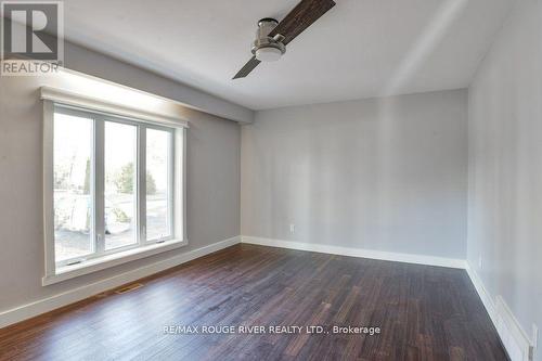 125 Oakwood Drive, Gravenhurst, ON - Indoor Photo Showing Other Room