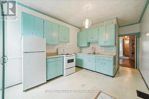 139 Collier Street, Toronto (Rosedale-Moore Park), ON - Indoor Photo Showing Kitchen