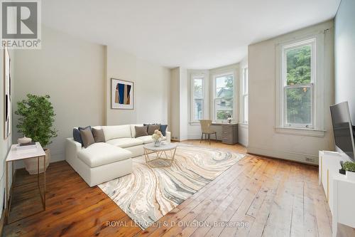 139 Collier Street, Toronto (Rosedale-Moore Park), ON - Indoor Photo Showing Living Room