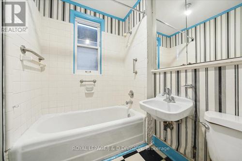 139 Collier Street, Toronto (Rosedale-Moore Park), ON - Indoor Photo Showing Bathroom