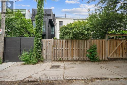 139 Collier Street, Toronto (Rosedale-Moore Park), ON - Outdoor