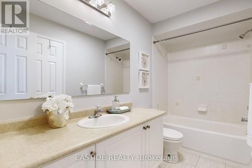 583 Forsyth Farm Drive, Whitchurch-Stouffville, ON - Indoor Photo Showing Bathroom