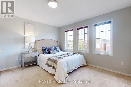 583 Forsyth Farm Drive, Whitchurch-Stouffville, ON - Indoor Photo Showing Bedroom