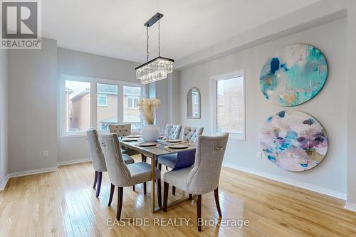 583 Forsyth Farm Drive, Whitchurch-Stouffville, ON - Indoor Photo Showing Dining Room