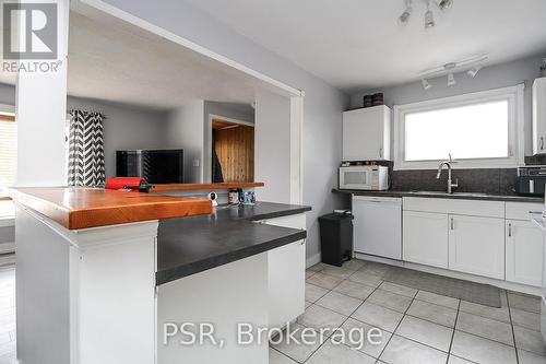 657 Oak Street, Collingwood, ON - Indoor Photo Showing Kitchen