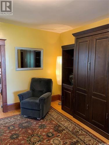 2134 Halifax Street, Regina, SK - Indoor Photo Showing Living Room