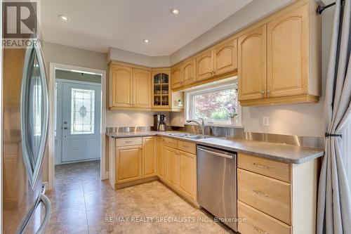 258 Glenwood Crescent, Caledon (Bolton East), ON - Indoor Photo Showing Kitchen With Double Sink