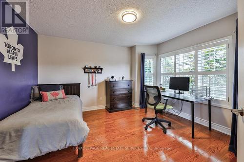 8 Inverhuron Trail, Oakville, ON - Indoor Photo Showing Bedroom