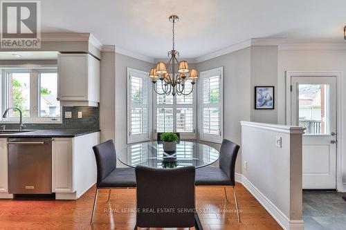 8 Inverhuron Trail, Oakville, ON - Indoor Photo Showing Dining Room