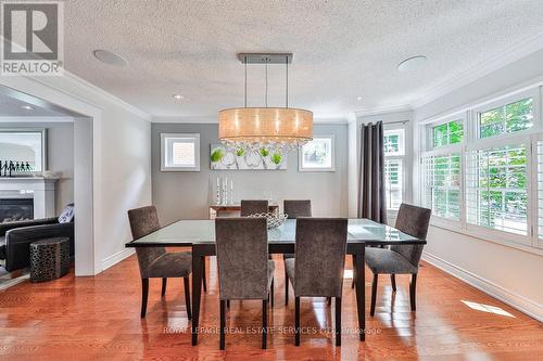 8 Inverhuron Trail, Oakville, ON - Indoor Photo Showing Dining Room