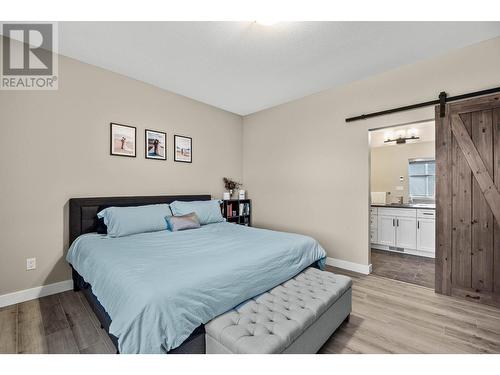 2045 Galore Cres, Kamloops, BC - Indoor Photo Showing Bedroom