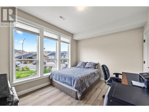 2045 Galore Cres, Kamloops, BC - Indoor Photo Showing Bedroom