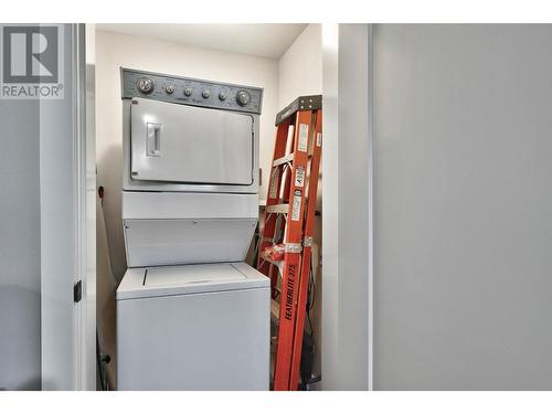 2045 Galore Cres, Kamloops, BC - Indoor Photo Showing Laundry Room