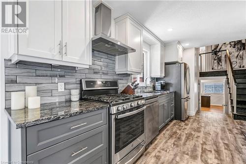 6532 Beatty Line N, Fergus, ON - Indoor Photo Showing Kitchen With Stainless Steel Kitchen With Upgraded Kitchen