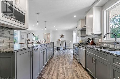 6532 Beatty Line N, Fergus, ON - Indoor Photo Showing Kitchen With Double Sink With Upgraded Kitchen