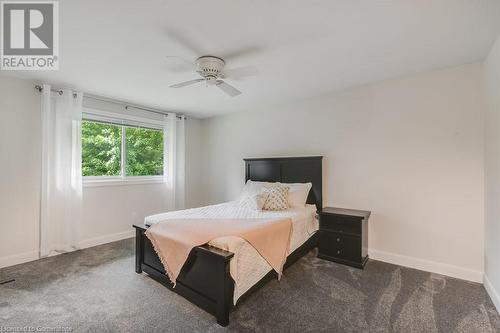 6532 Beatty Line N, Fergus, ON - Indoor Photo Showing Bedroom