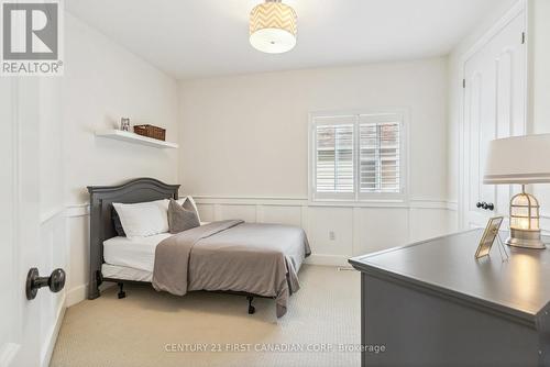 6 Anderson Court, Halton Hills (Georgetown), ON - Indoor Photo Showing Bedroom