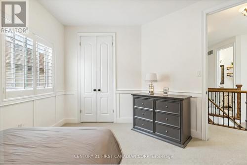 6 Anderson Court, Halton Hills (Georgetown), ON - Indoor Photo Showing Bedroom