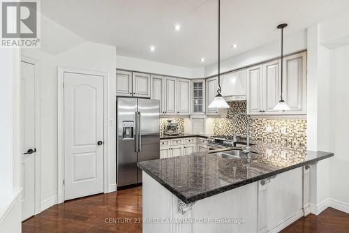 6 Anderson Court, Halton Hills (Georgetown), ON - Indoor Photo Showing Kitchen With Double Sink With Upgraded Kitchen