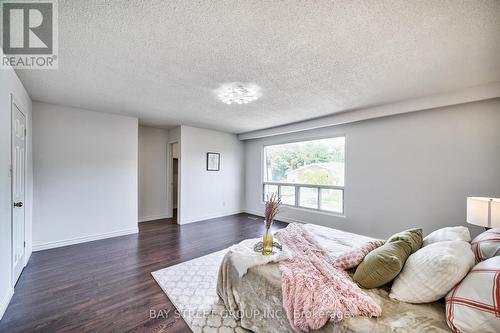 52 Yatesbury Road, Toronto (Bayview Woods-Steeles), ON - Indoor