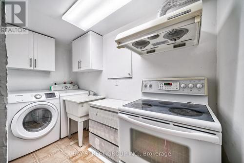 52 Yatesbury Road, Toronto (Bayview Woods-Steeles), ON - Indoor Photo Showing Laundry Room