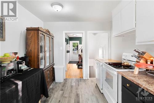 1493 Morisset Avenue, Ottawa, ON - Indoor Photo Showing Kitchen