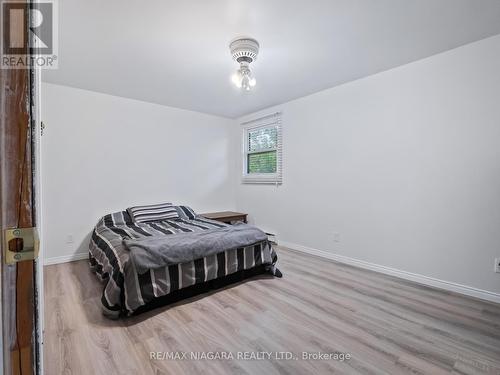 2206 Stevensville Road, Fort Erie, ON - Indoor Photo Showing Bedroom