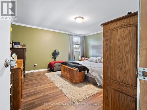 2206 Stevensville Road, Fort Erie, ON - Indoor Photo Showing Bedroom