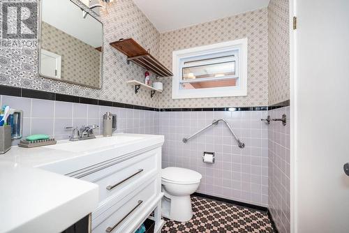 33486 Highway 17 Highway, Deep River, ON - Indoor Photo Showing Bathroom