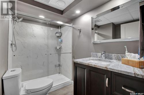 14 Mccully Crescent, Saskatoon, SK - Indoor Photo Showing Bathroom