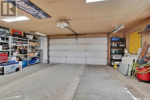 14 Mccully Crescent, Saskatoon, SK - Indoor Photo Showing Garage