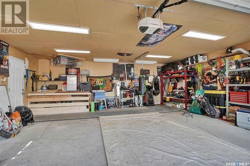 14 Mccully Crescent, Saskatoon, SK - Indoor Photo Showing Garage