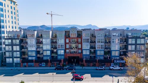 215-1331 Ellis Street, Kelowna, BC - Outdoor