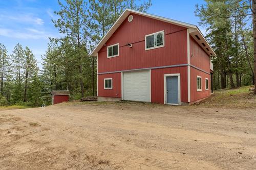 3230 Salmon River Road, Salmon Arm, BC - Outdoor With Exterior