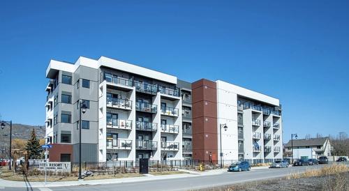 504-2555 Lakeshore Road, Vernon, BC - Outdoor With Balcony With Facade