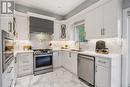 48 Post Oak Drive, Richmond Hill, ON  - Indoor Photo Showing Kitchen With Stainless Steel Kitchen With Double Sink With Upgraded Kitchen 