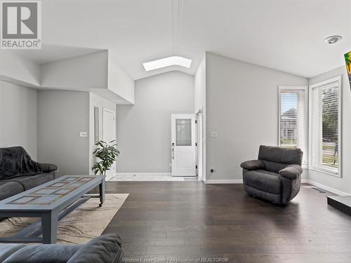 2576 Rossini, Windsor, ON - Indoor