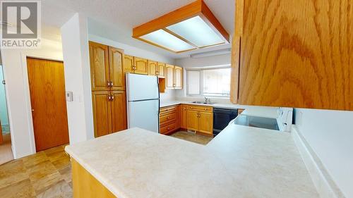 10108 108 Avenue, Fort St. John, BC - Indoor Photo Showing Kitchen With Double Sink