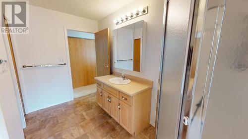 10108 108 Avenue, Fort St. John, BC - Indoor Photo Showing Bathroom