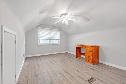 4 Cambria Court, Hamilton, ON - Indoor Photo Showing Other Room