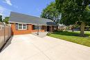 4 Cambria Court, Hamilton, ON  - Outdoor With Deck Patio Veranda With Facade 