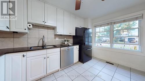 48 Morgan Drive, Haldimand, ON - Indoor Photo Showing Kitchen With Double Sink