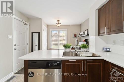 9 - 2224 Marble Crescent, Prescott And Russell, ON - Indoor Photo Showing Kitchen With Double Sink