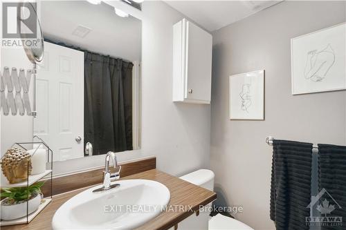 9 - 2224 Marble Crescent, Prescott And Russell, ON - Indoor Photo Showing Bathroom