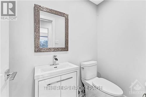 1373 Normandy Crescent, Ottawa, ON - Indoor Photo Showing Bathroom