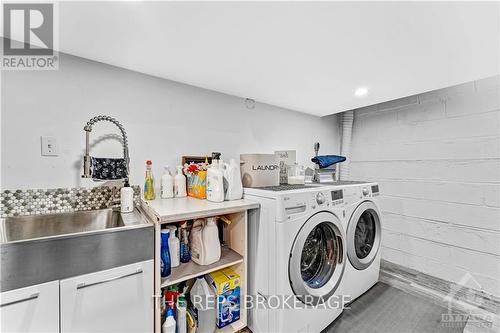 1373 Normandy Crescent, Ottawa, ON - Indoor Photo Showing Laundry Room