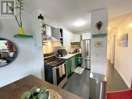 202 110 Seventh Street, New Westminster, BC - Indoor Photo Showing Kitchen With Stainless Steel Kitchen