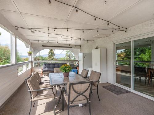 675 Seaford Road, Kelowna, BC - Indoor Photo Showing Dining Room